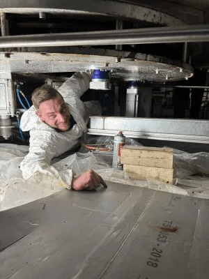 Mechanisches Retrofit an einer Entgratanlage